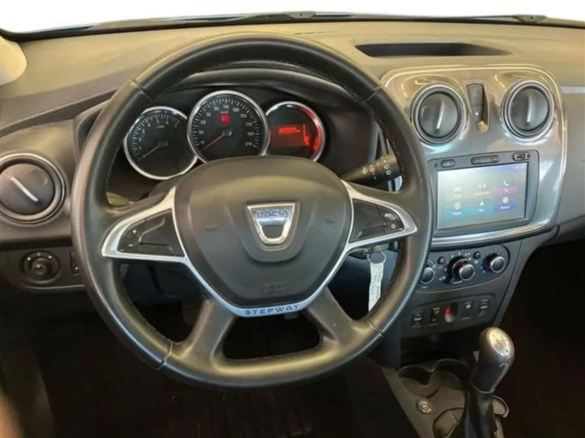 Dacia Sandero usata a Como (16)