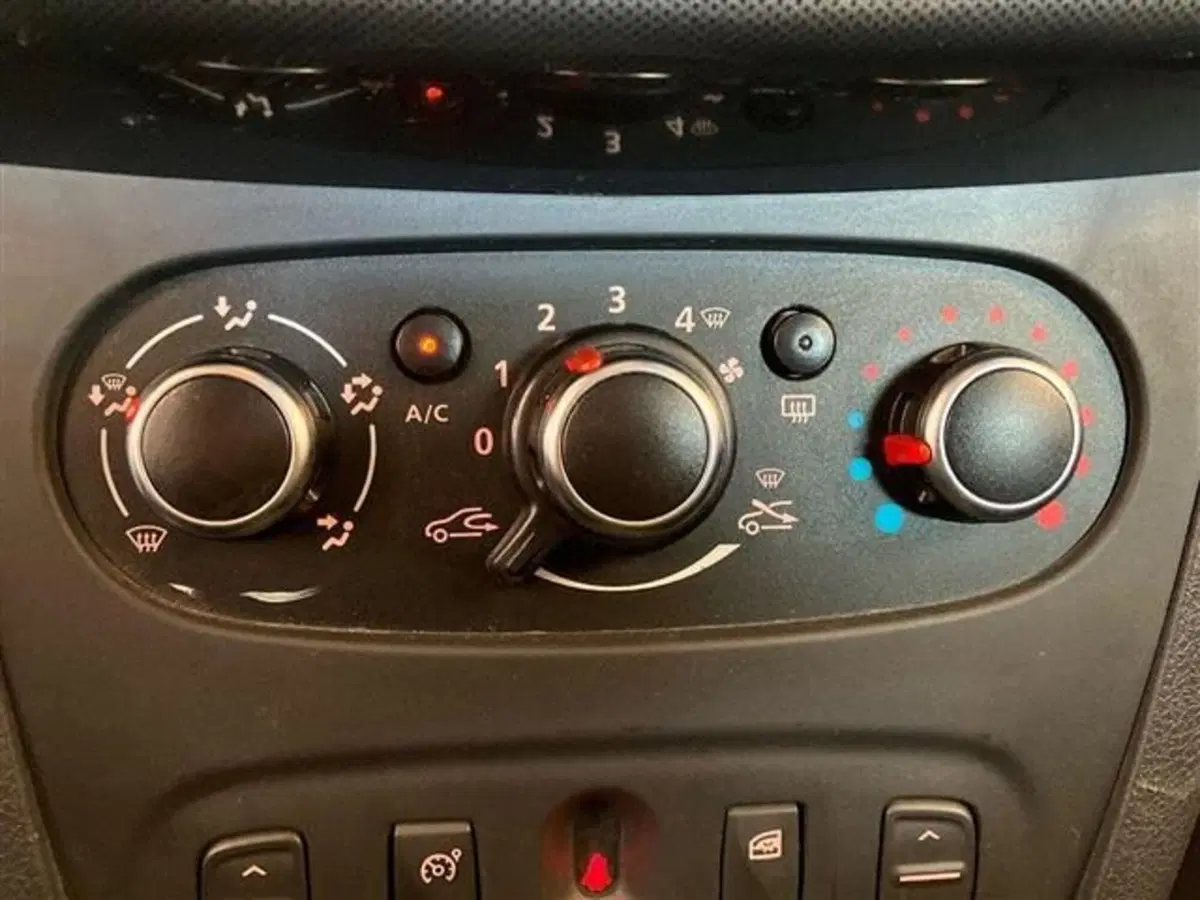 Dacia Sandero usata a Como (19)