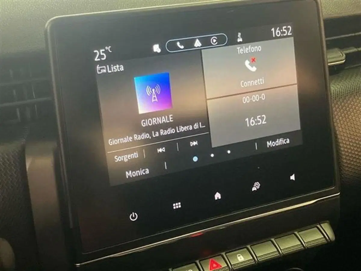 Renault Clio usata a Como (13)