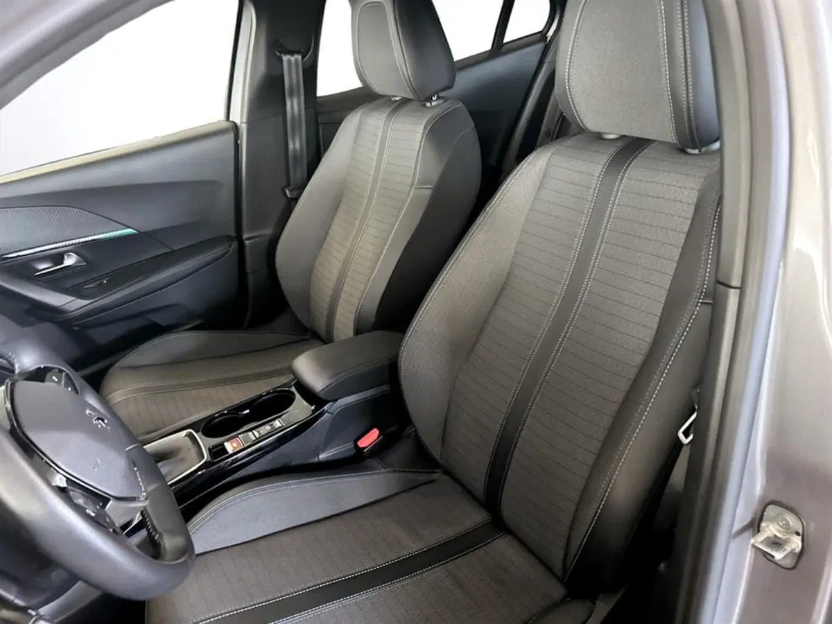Peugeot 2008 usata a Piacenza (9)