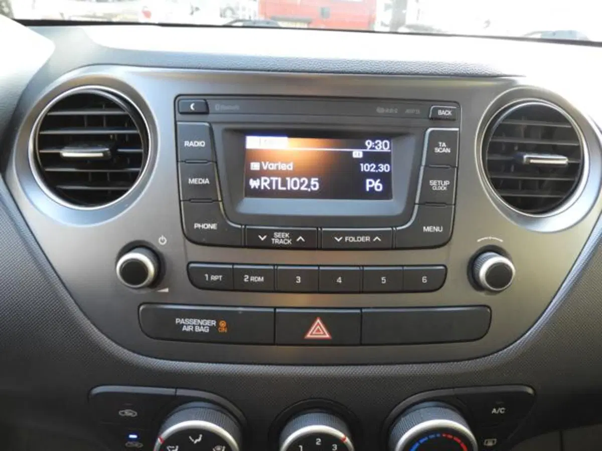 Hyundai i10 usata a Parma (11)