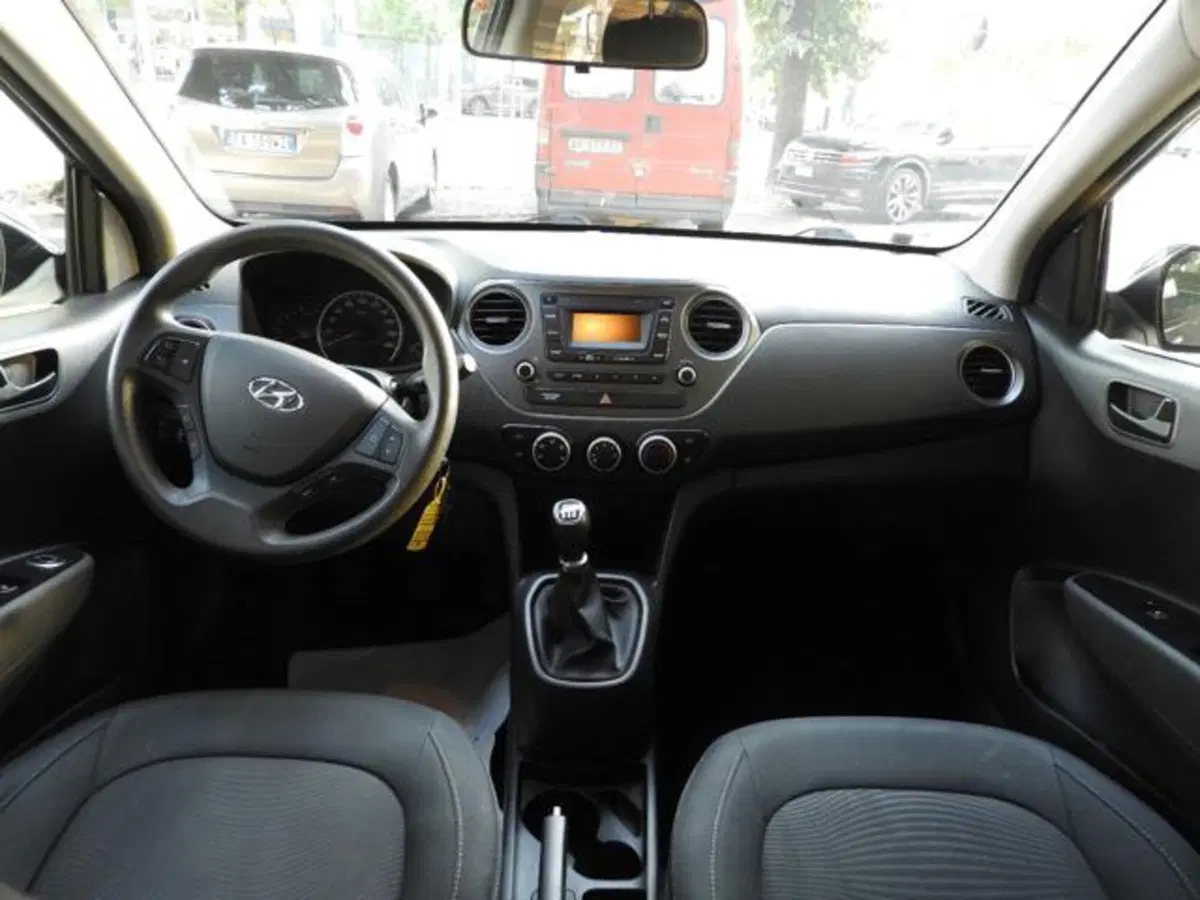Hyundai i10 usata a Parma (6)