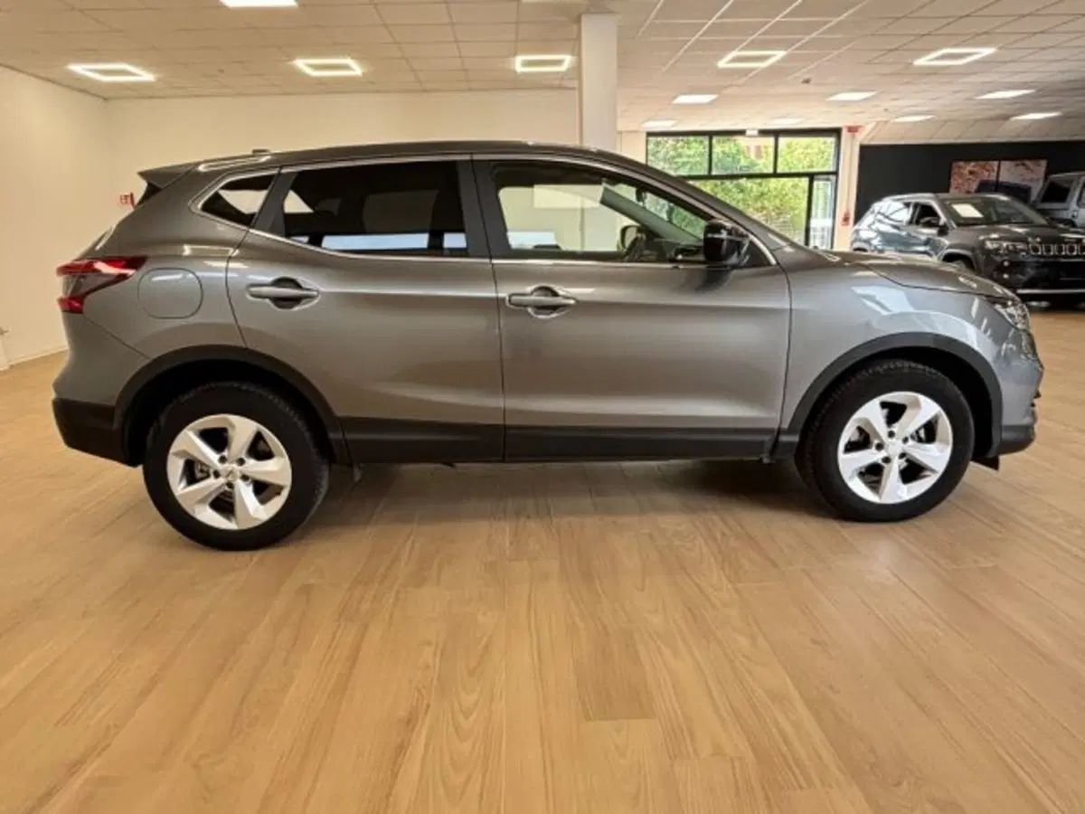 Nissan Qashqai usata a Latina (4)