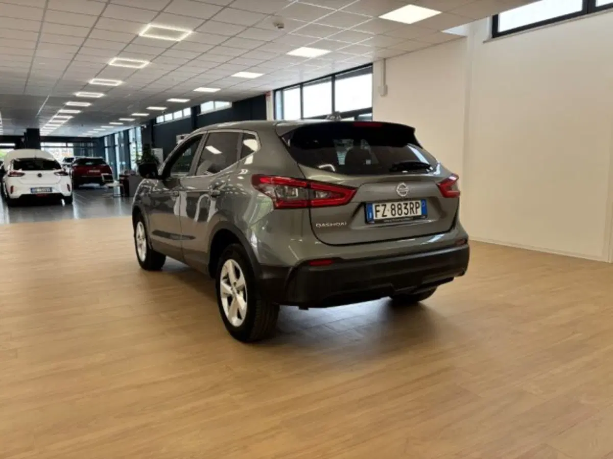 Nissan Qashqai usata a Latina (5)