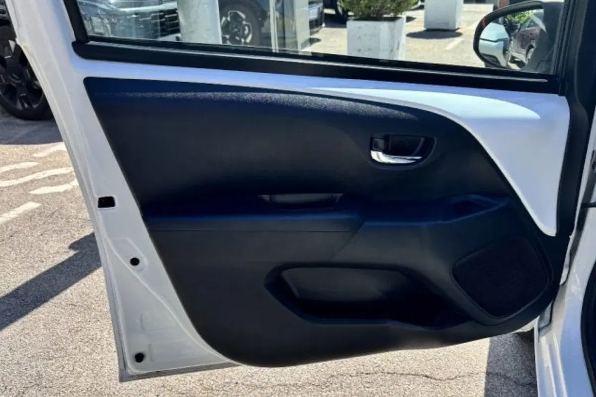 Toyota Aygo usata a Latina (12)