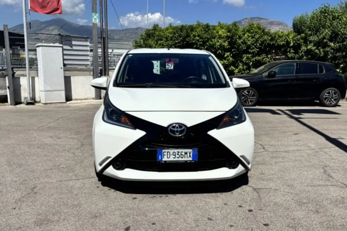 Toyota Aygo usata a Latina (2)