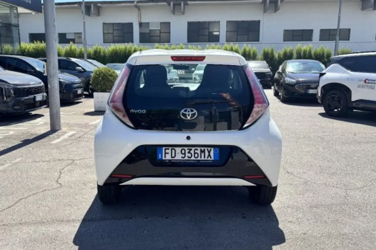 Toyota Aygo usata a Latina (6)