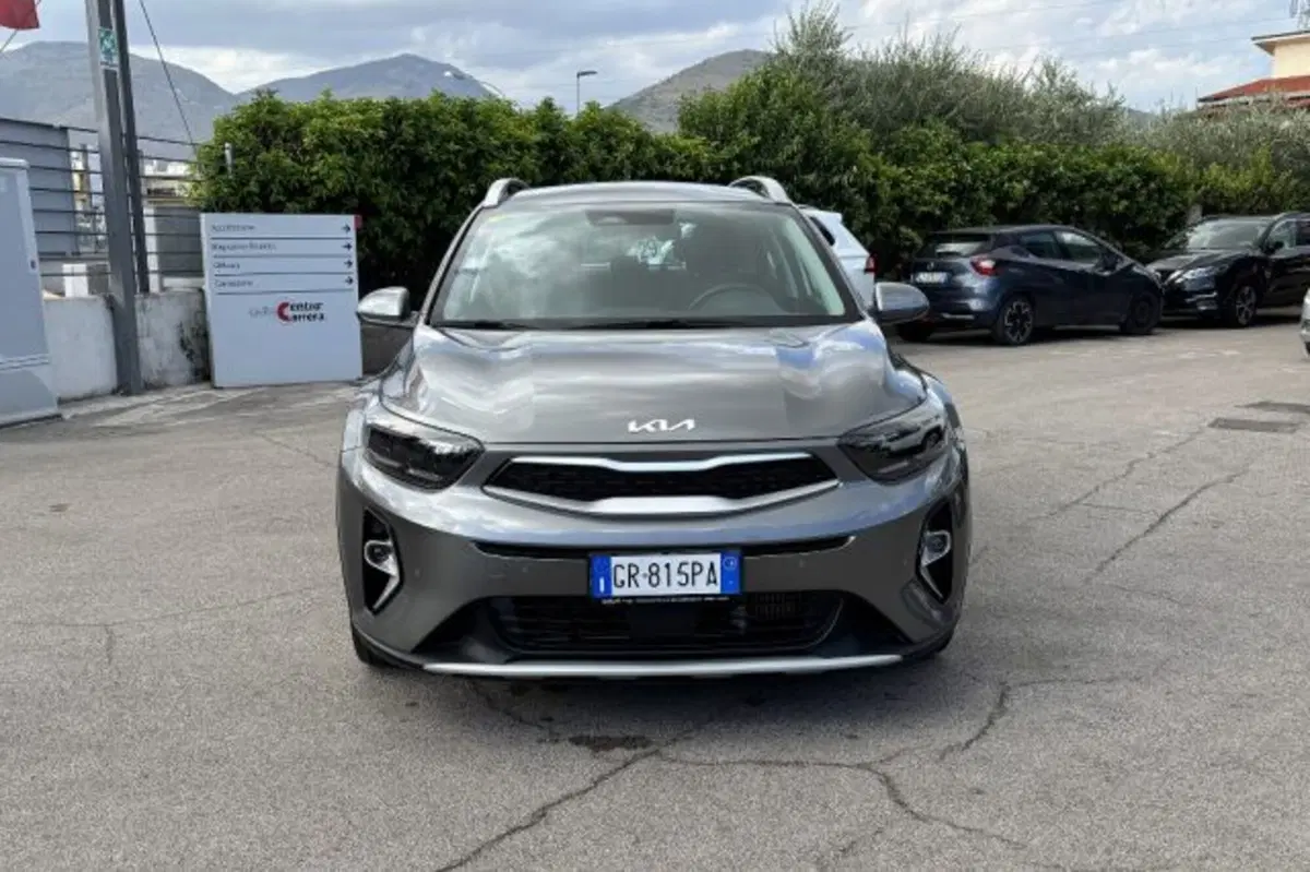 Kia Stonic usata a Latina (2)