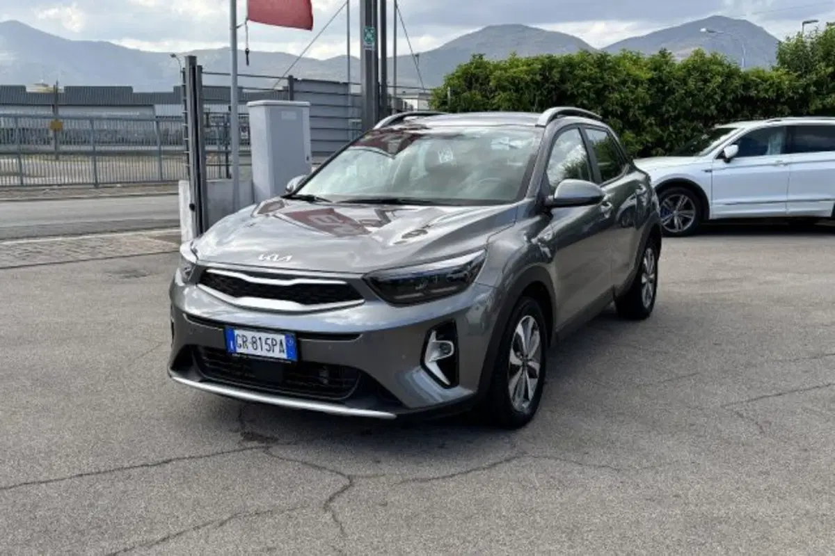 Kia Stonic usata a Latina (3)