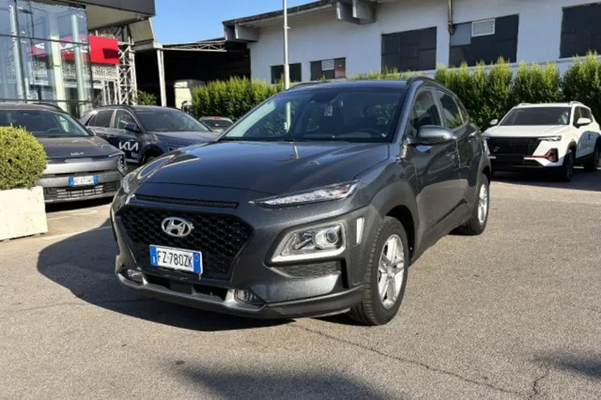 Hyundai Kona usata a Latina (3)