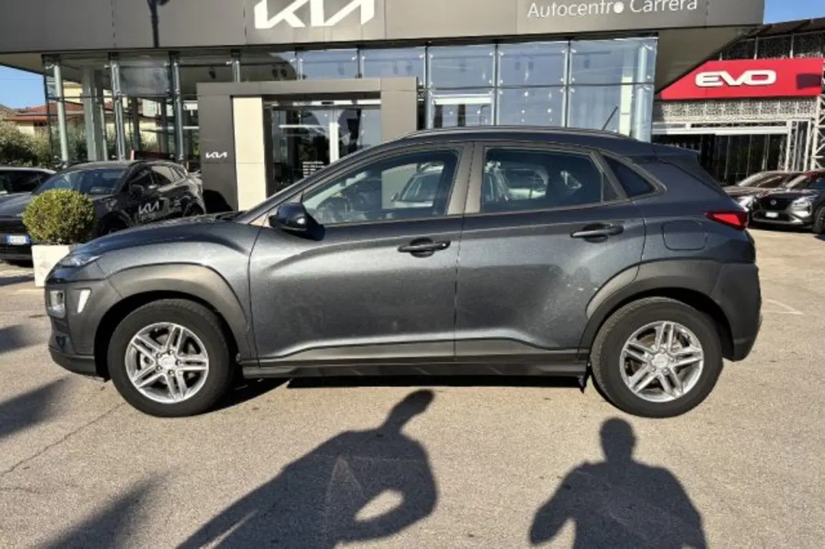Hyundai Kona usata a Latina (4)