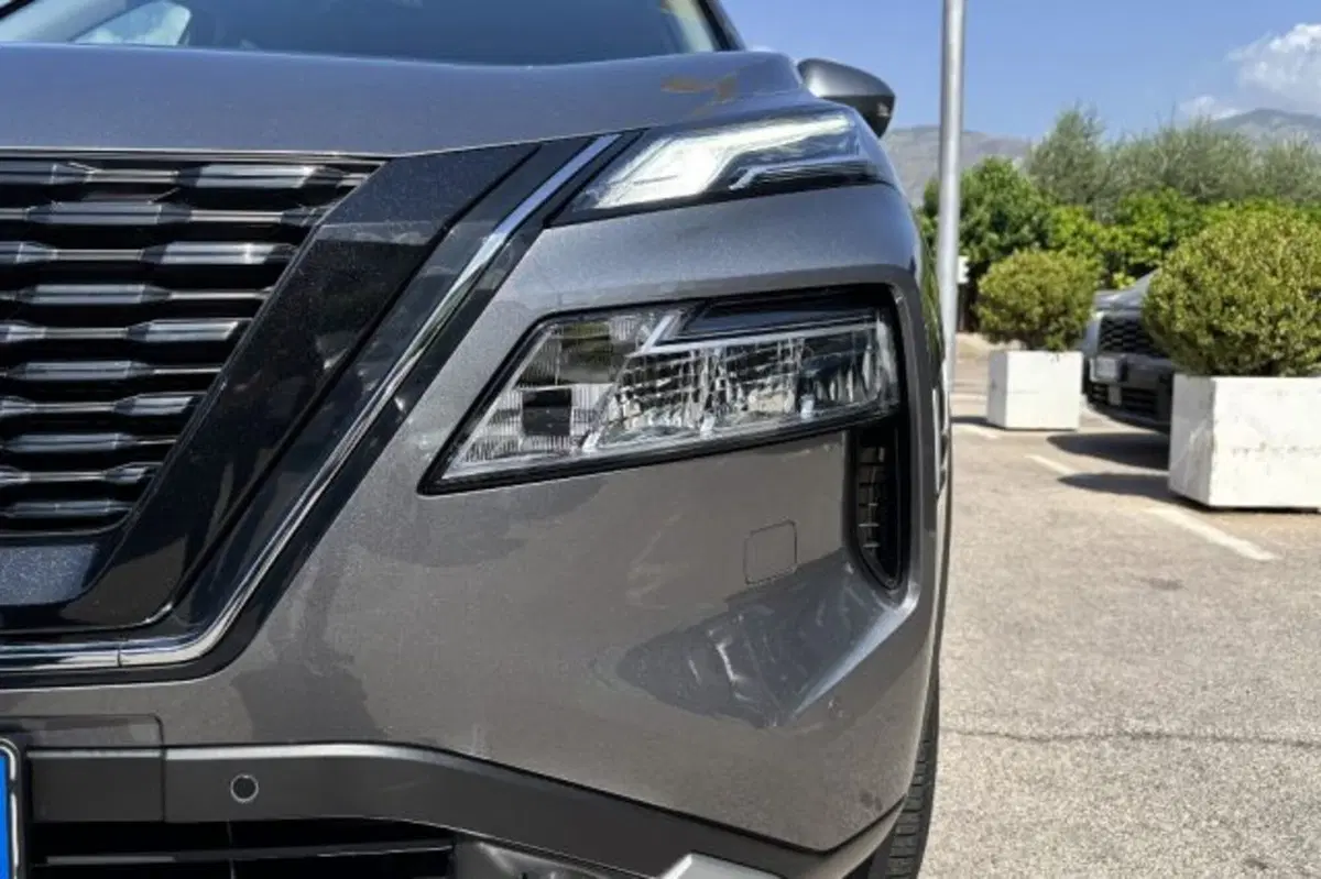 Nissan X-Trail usata a Latina (11)