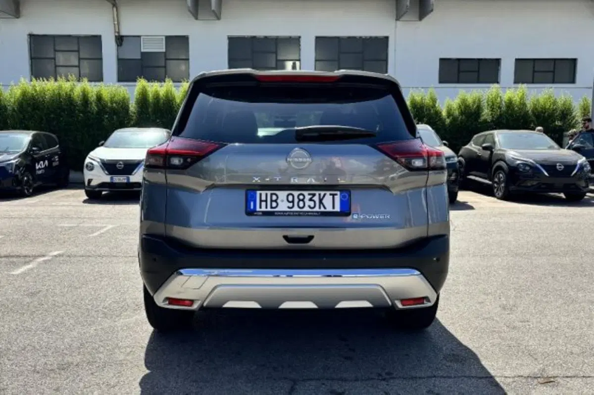 Nissan X-Trail usata a Latina (6)