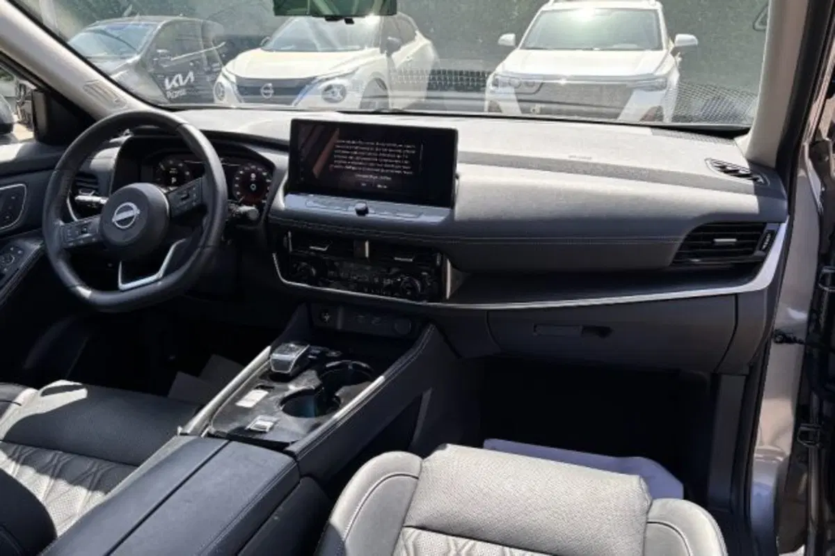 Nissan X-Trail usata a Latina (9)