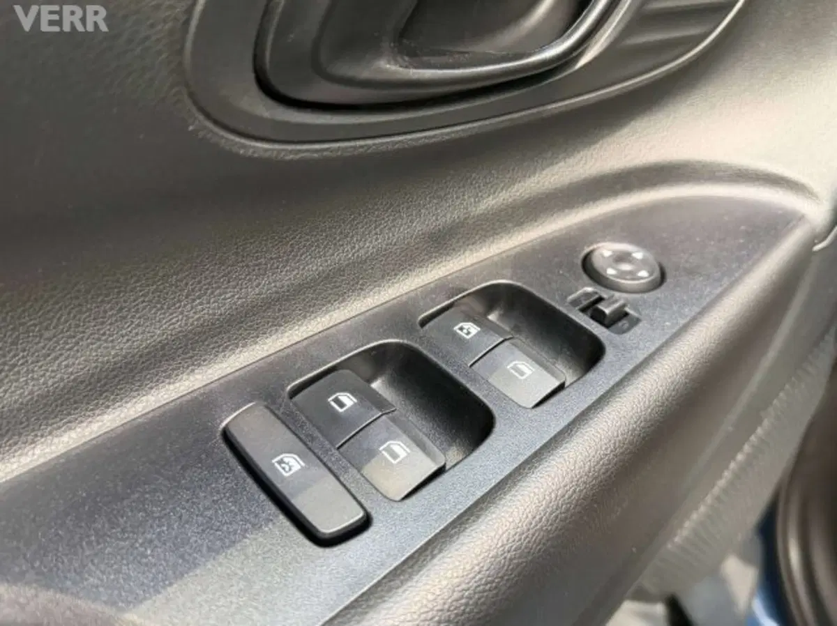 Hyundai i20 usata a Milano (13)