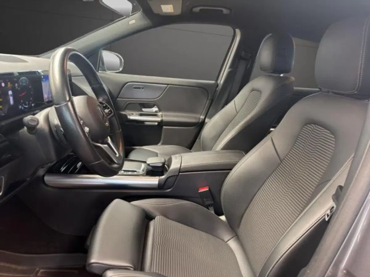 Mercedes-Benz GLA SUV usata a Milano (11)