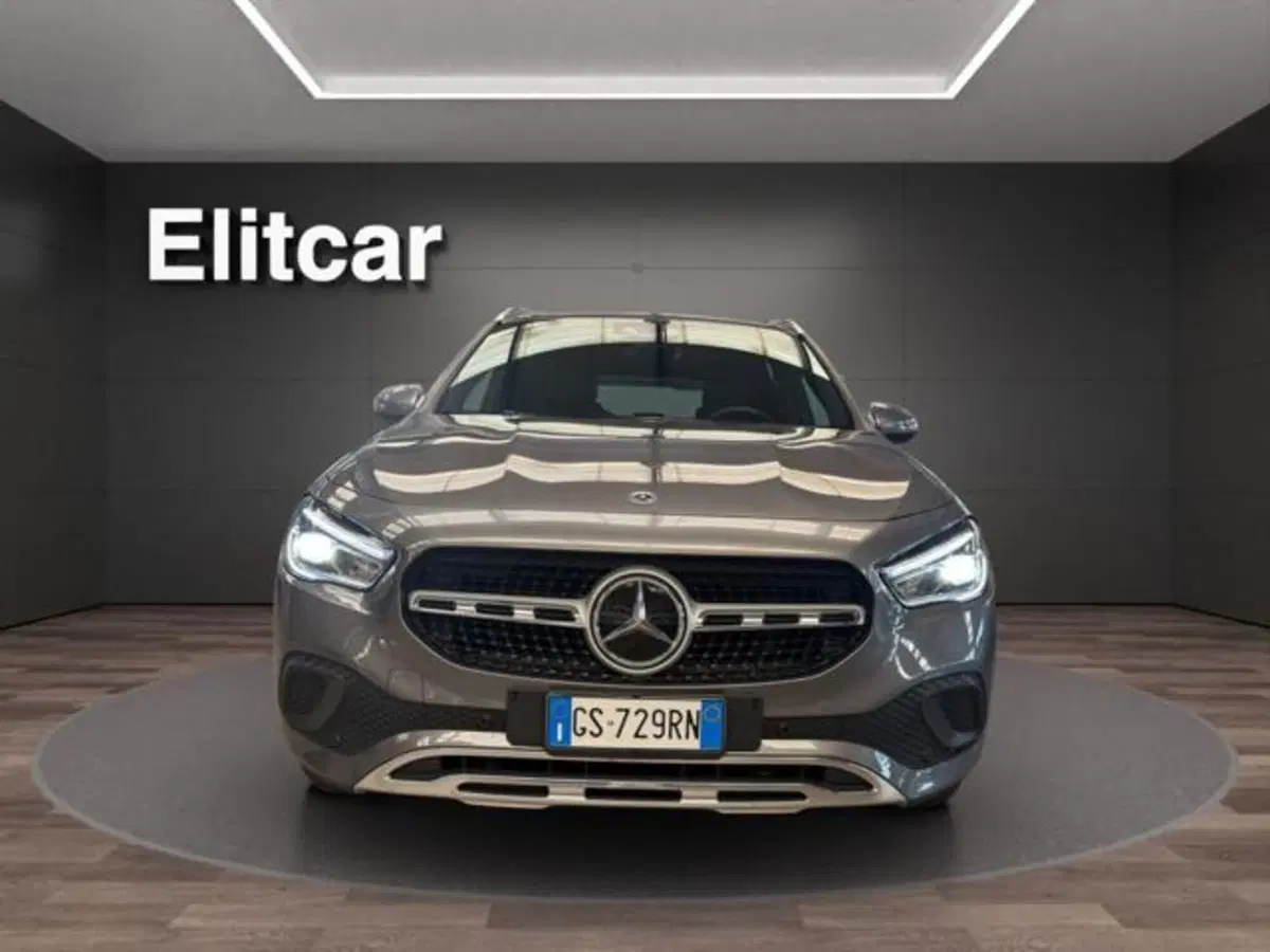 Mercedes-Benz GLA SUV usata a Milano (2)