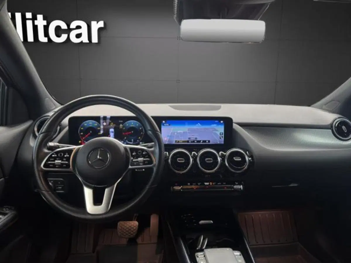 Mercedes-Benz GLA SUV usata a Milano (9)