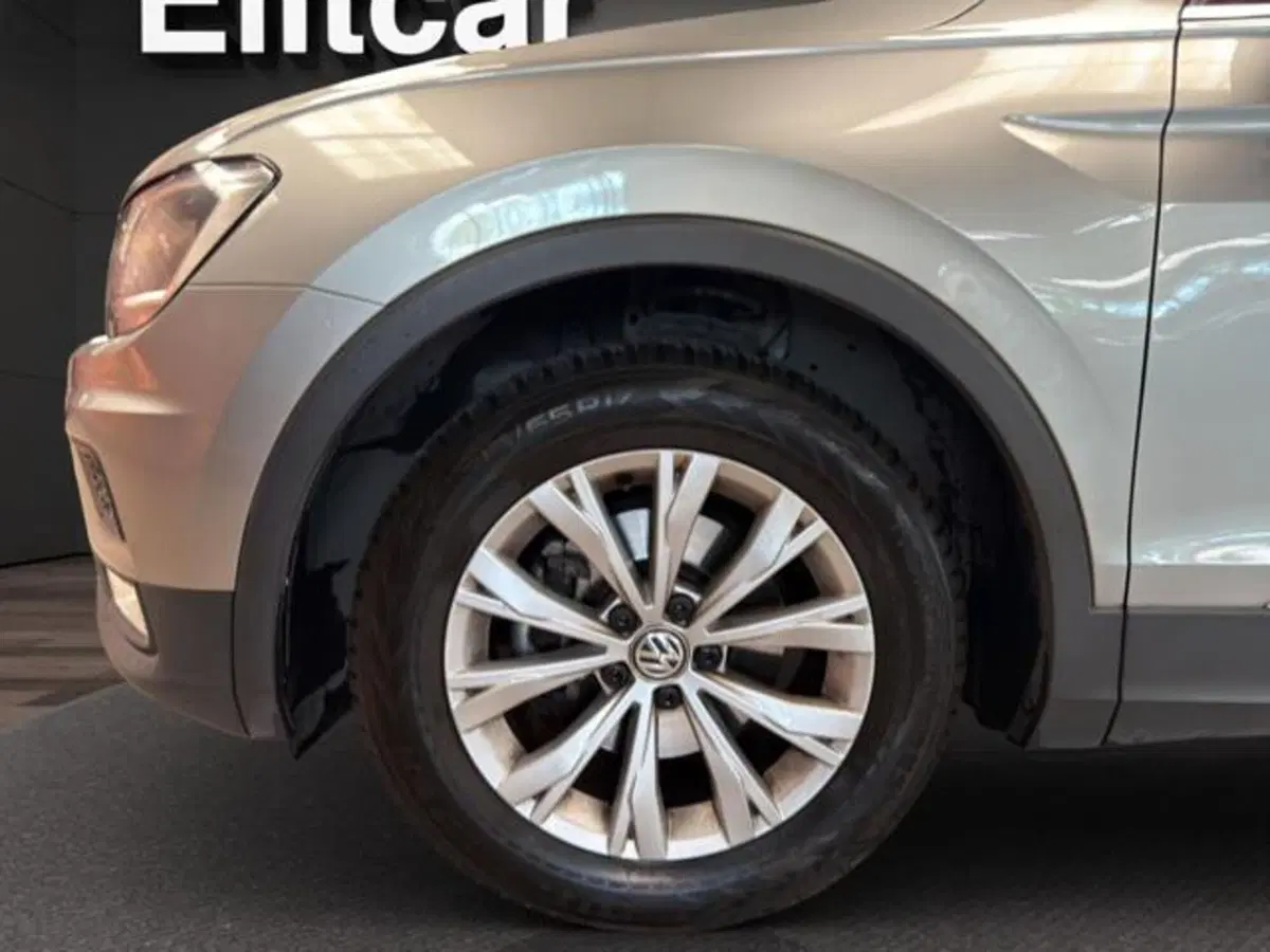 Volkswagen Tiguan usata a Milano (15)