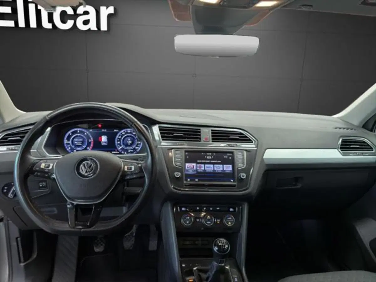 Volkswagen Tiguan usata a Milano (9)