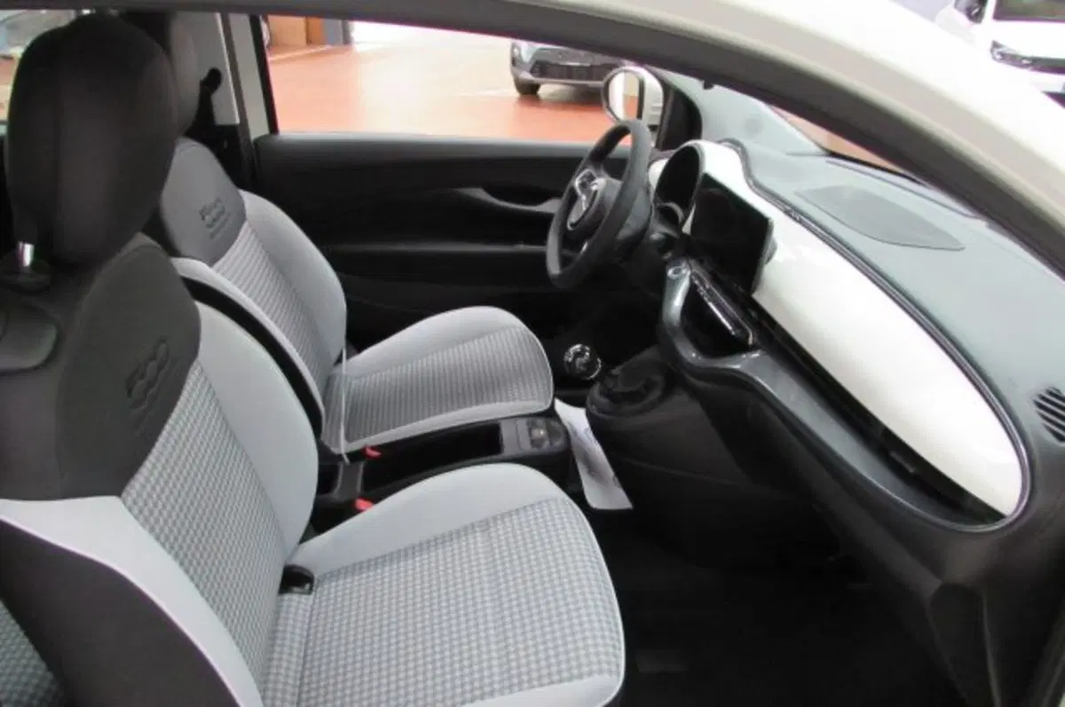 Fiat 500 nuova a Milano (15)