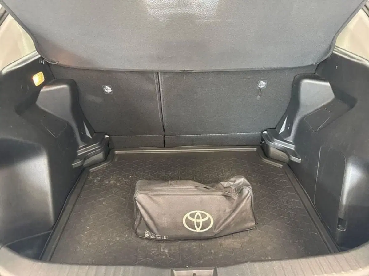 Toyota Yaris Cross usata a Prato (11)