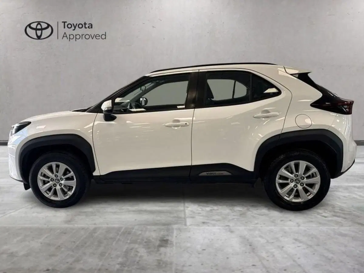 Toyota Yaris Cross usata a Prato (3)
