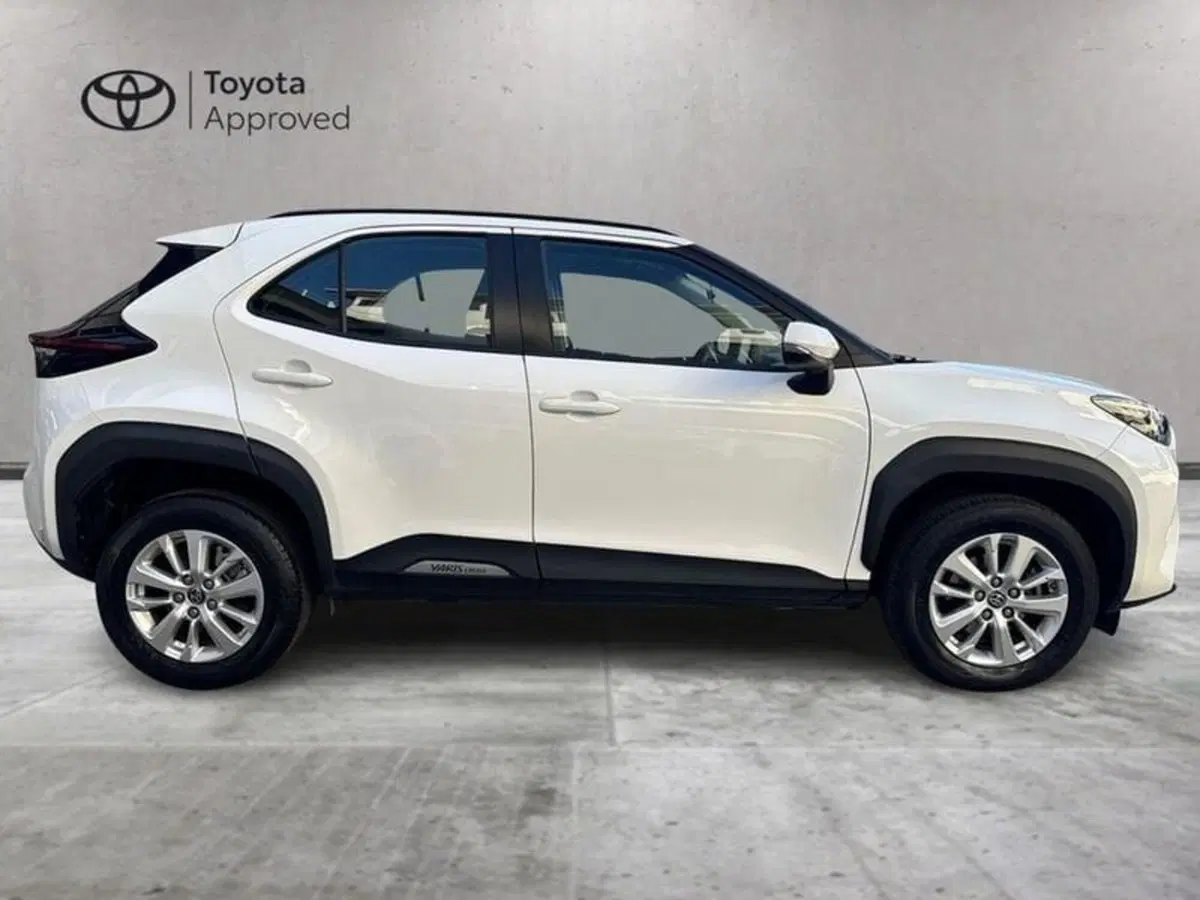 Toyota Yaris Cross usata a Prato (5)