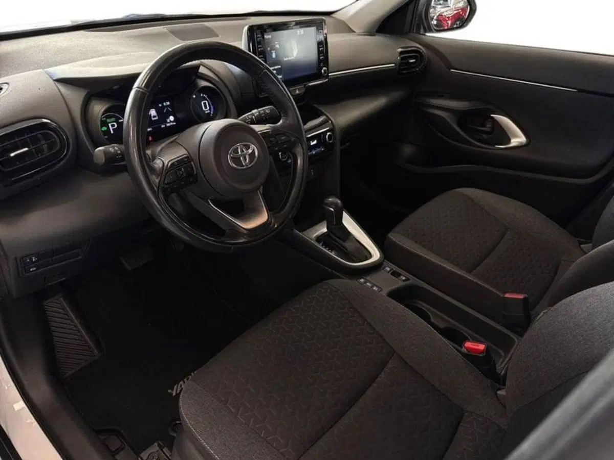 Toyota Yaris Cross usata a Prato (9)