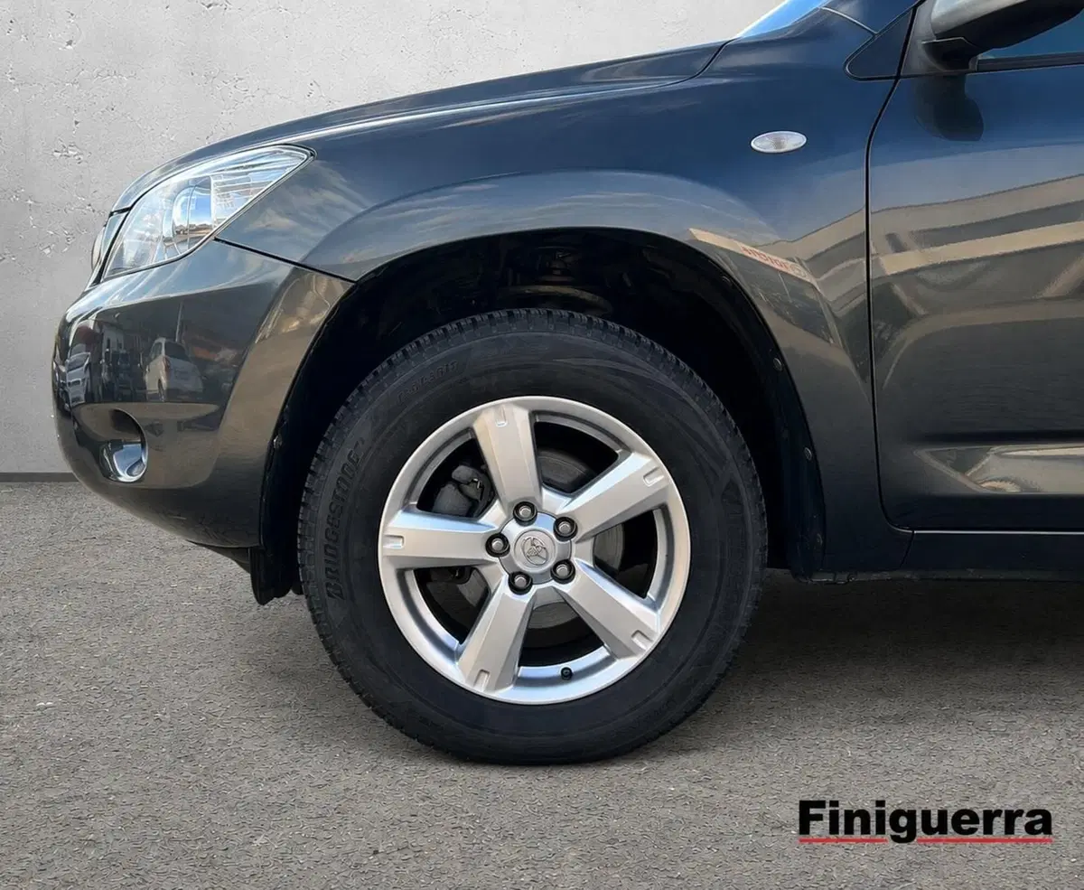 Toyota Rav4 usata a Sondrio (7)