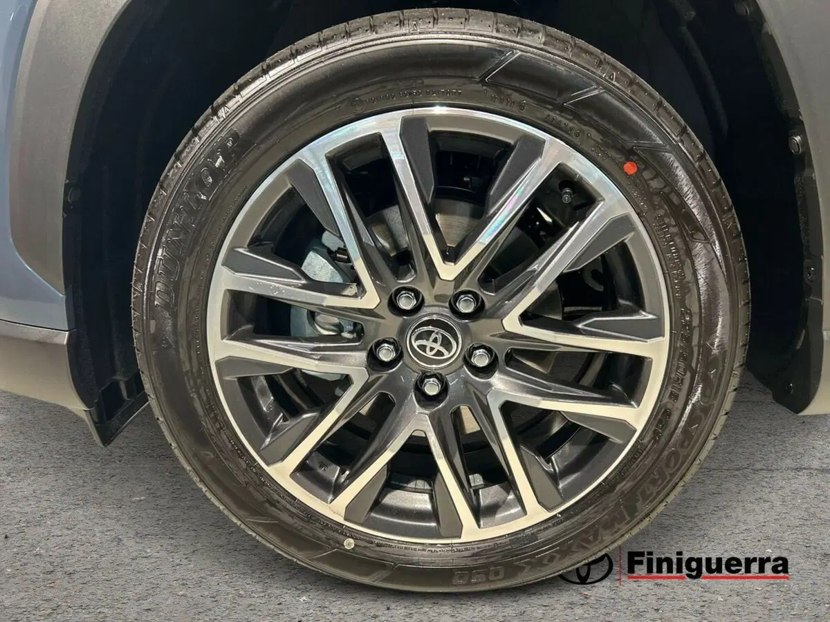 Toyota Corolla Cross usata a Sondrio (7)