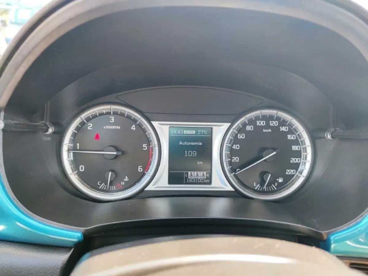 Suzuki Vitara usata a Como (17)