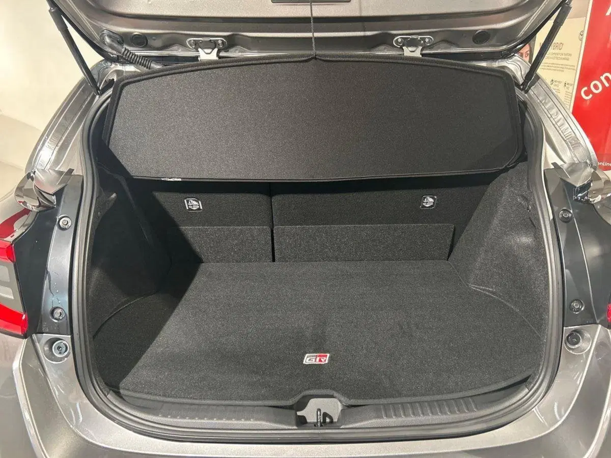 Toyota GR Yaris nuova a Lecco (13)