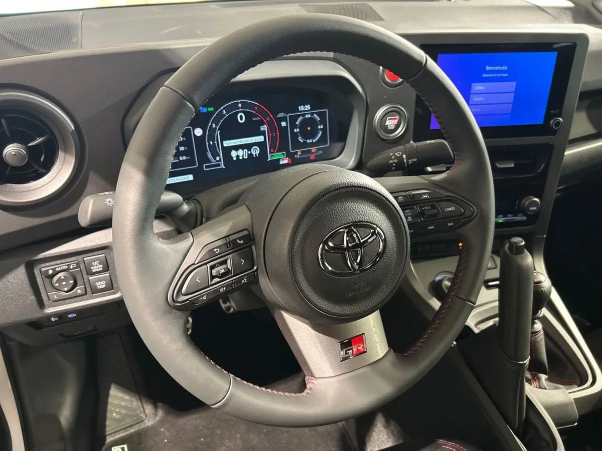 Toyota GR Yaris nuova a Lecco (14)
