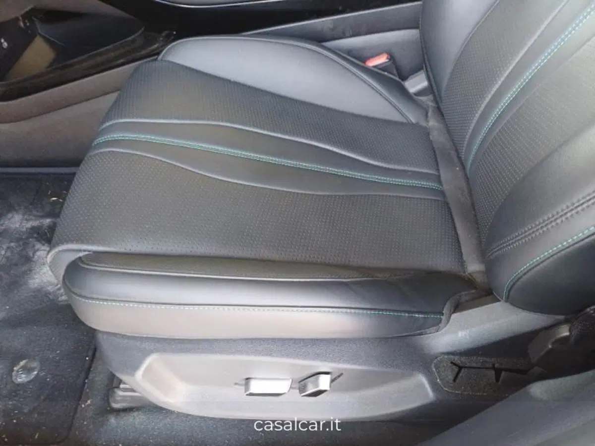 Byd Seal U DM-i usata a Salerno (12)