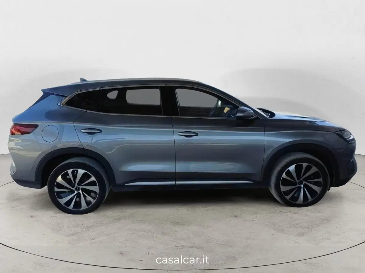 Byd Seal U DM-i usata a Salerno (5)