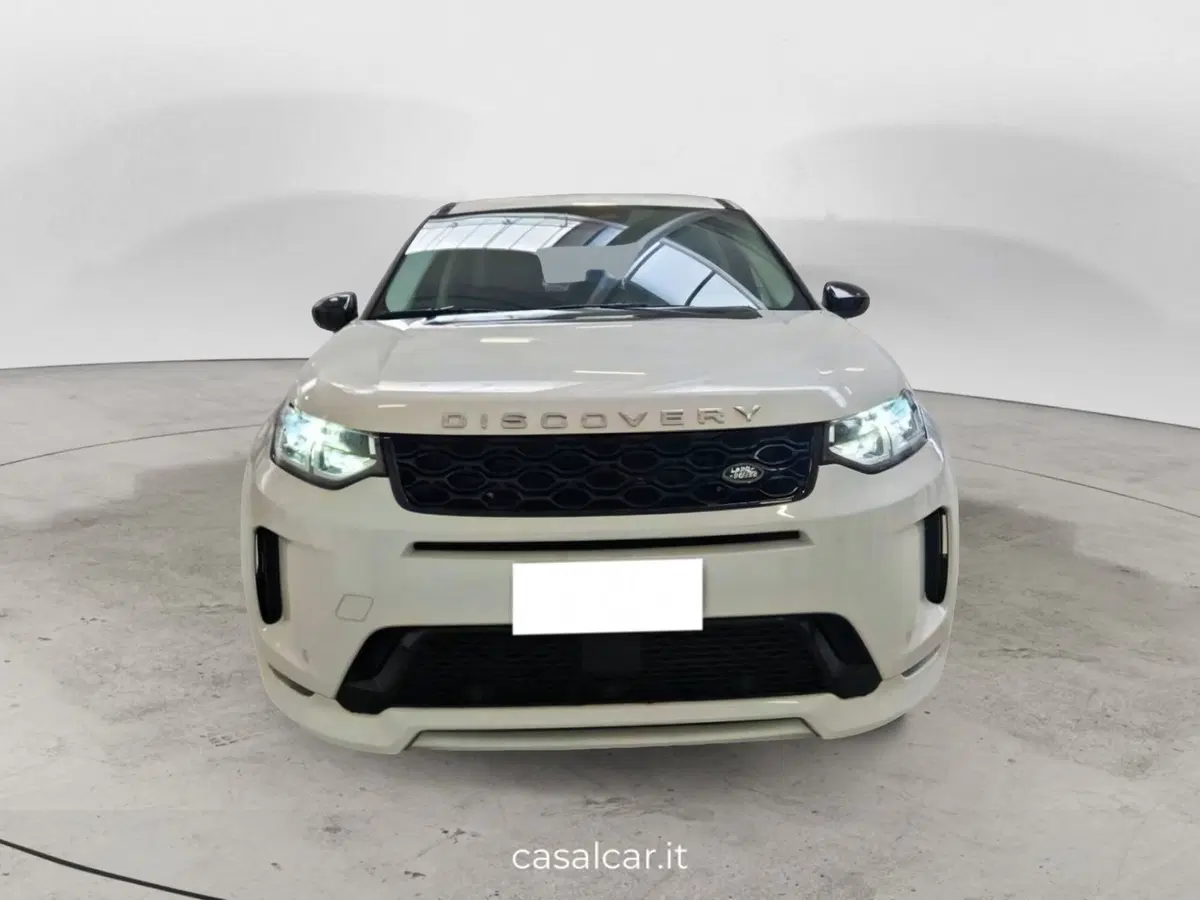 Land Rover Discovery Sport nuova a Salerno (2)