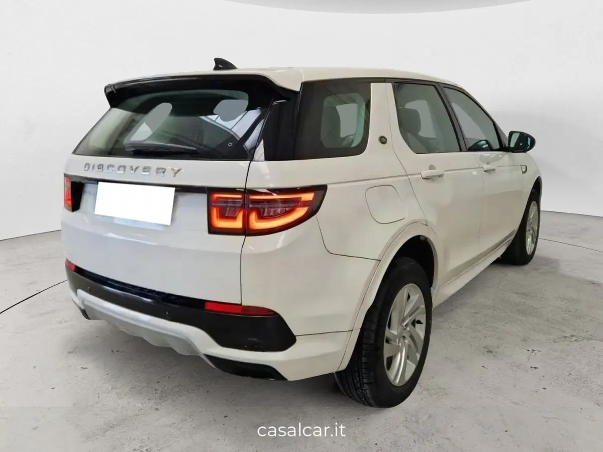 Land Rover Discovery Sport nuova a Salerno (3)