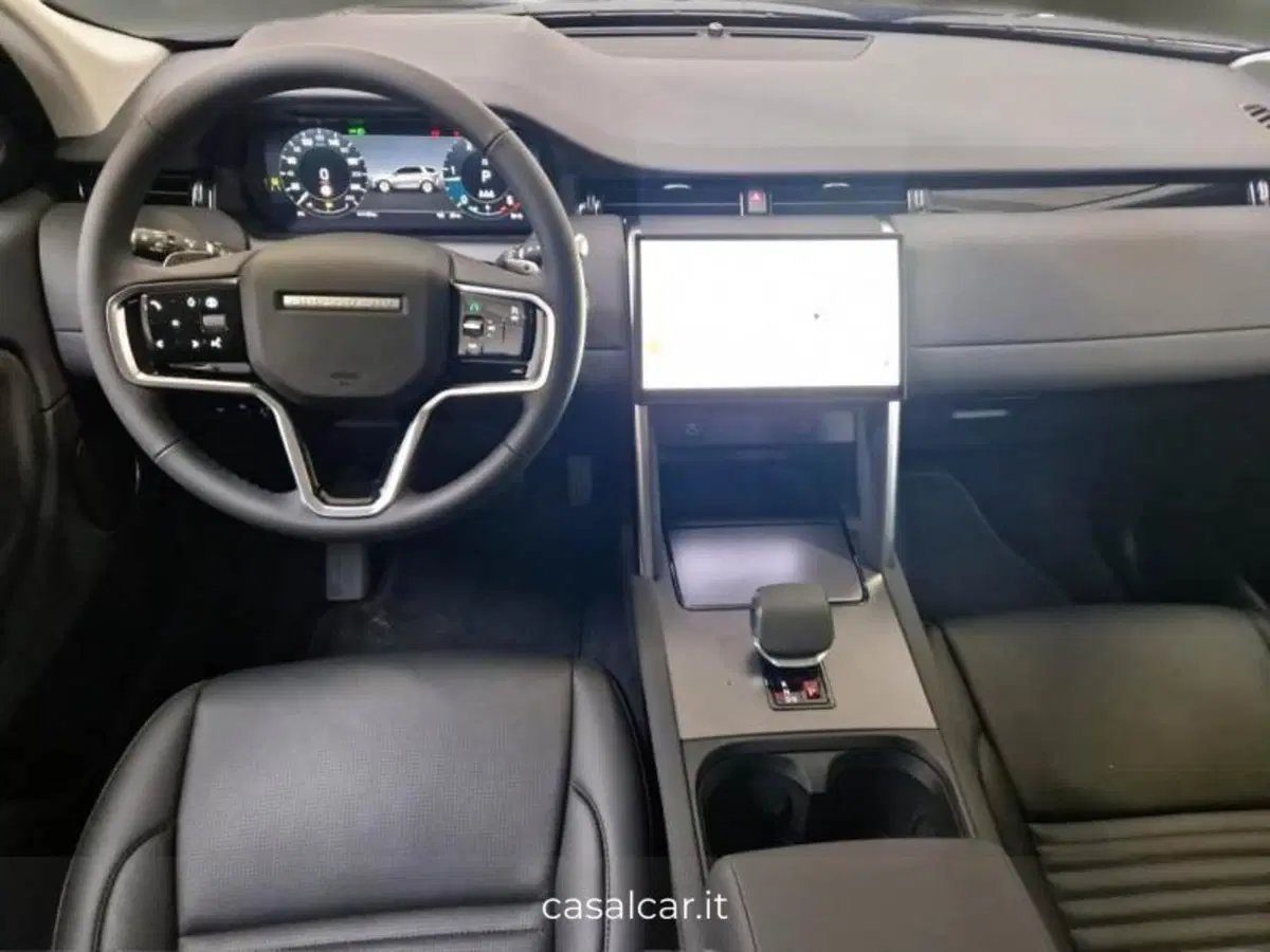 Land Rover Discovery Sport nuova a Salerno (7)