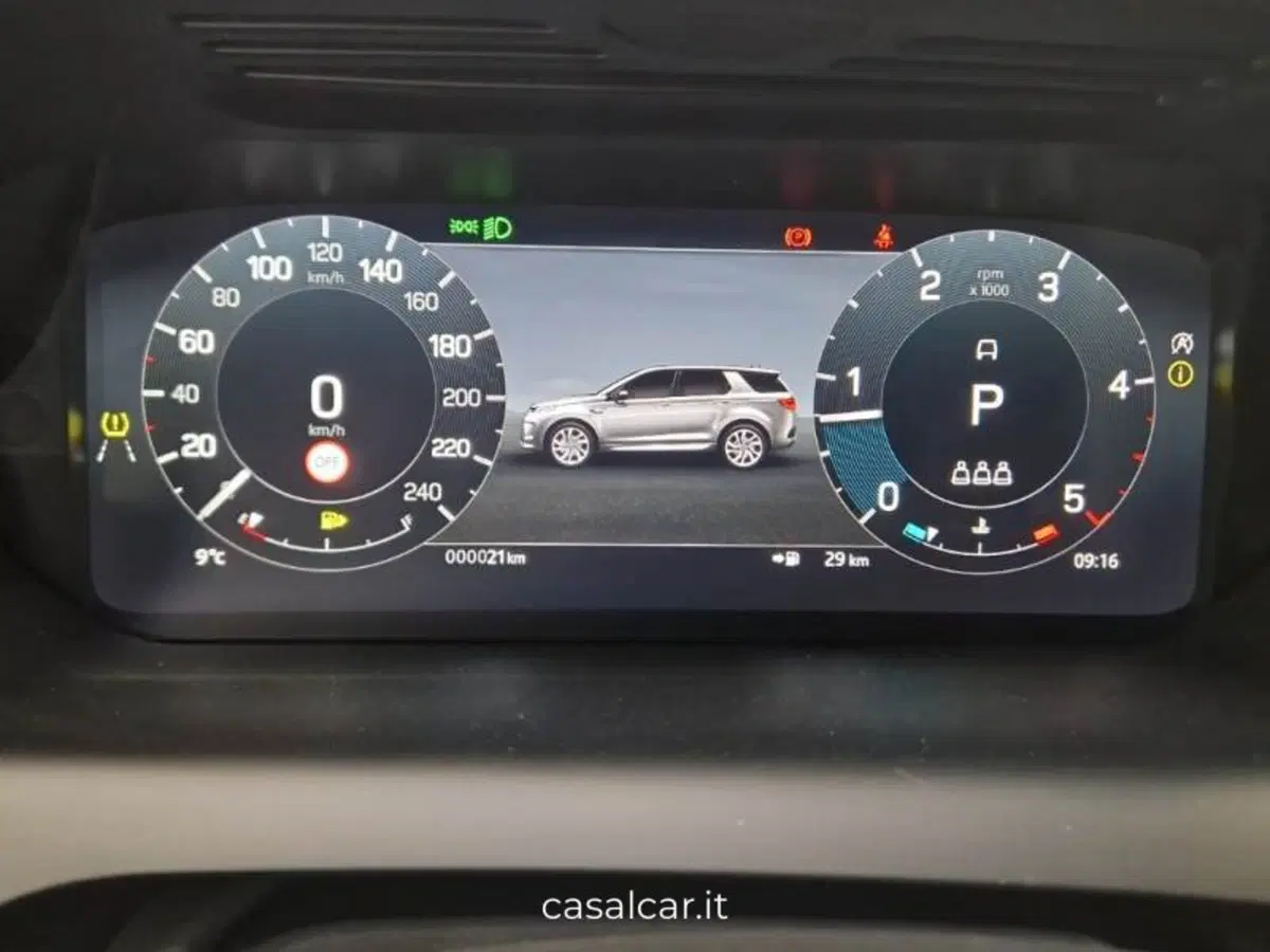 Land Rover Discovery Sport nuova a Salerno (8)