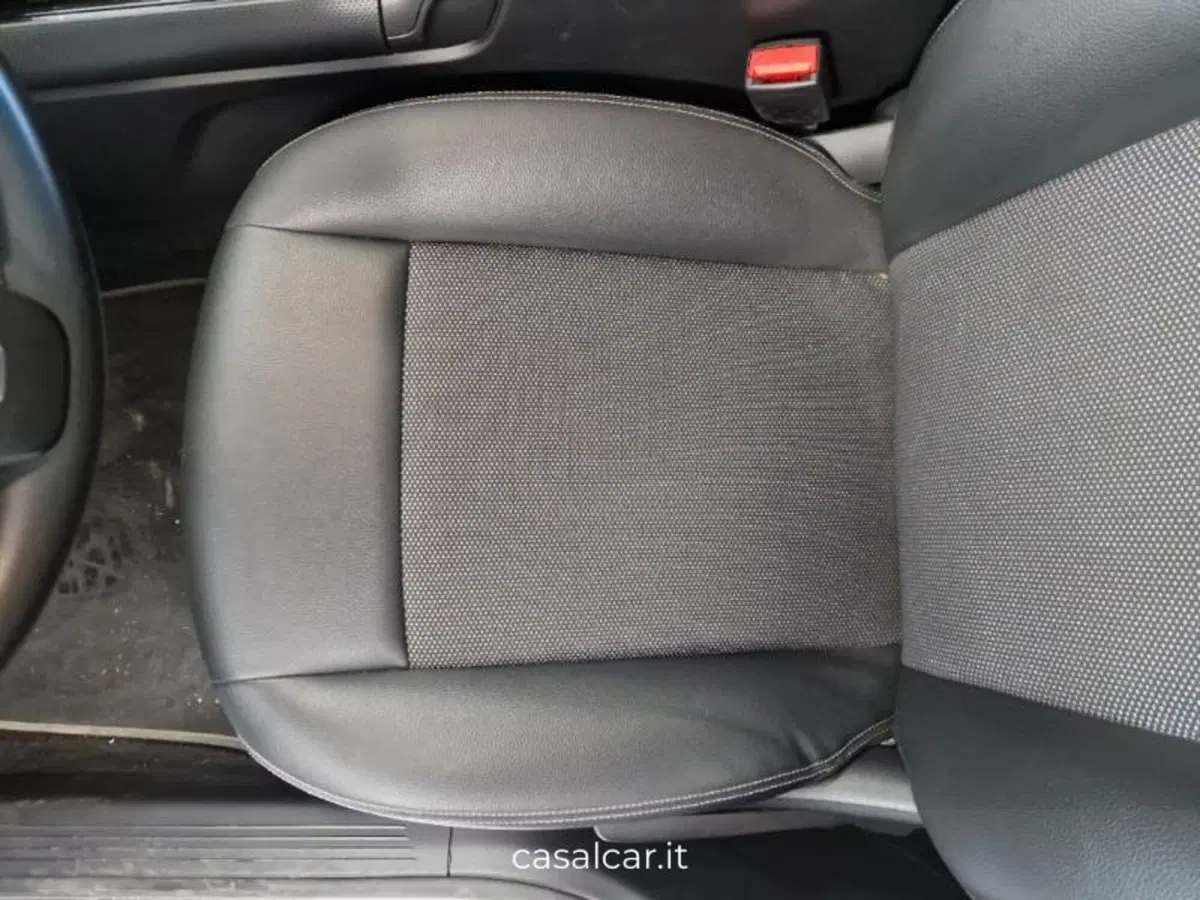 Mercedes-Benz GLA SUV usata a Salerno (11)