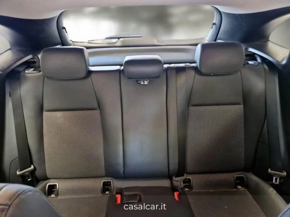 Mercedes-Benz GLA SUV usata a Salerno (13)
