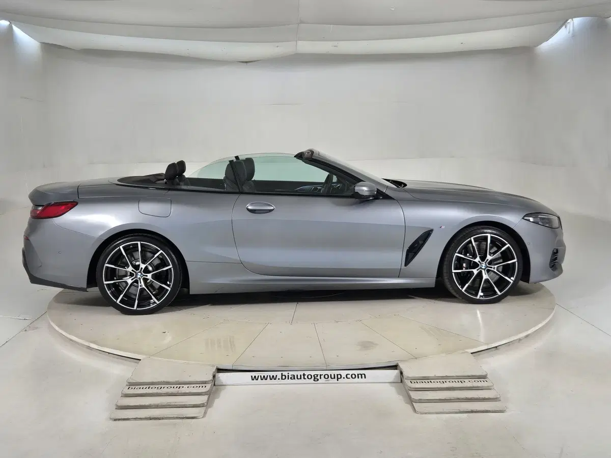 BMW Serie 8 Cabrio usata a Torino (6)