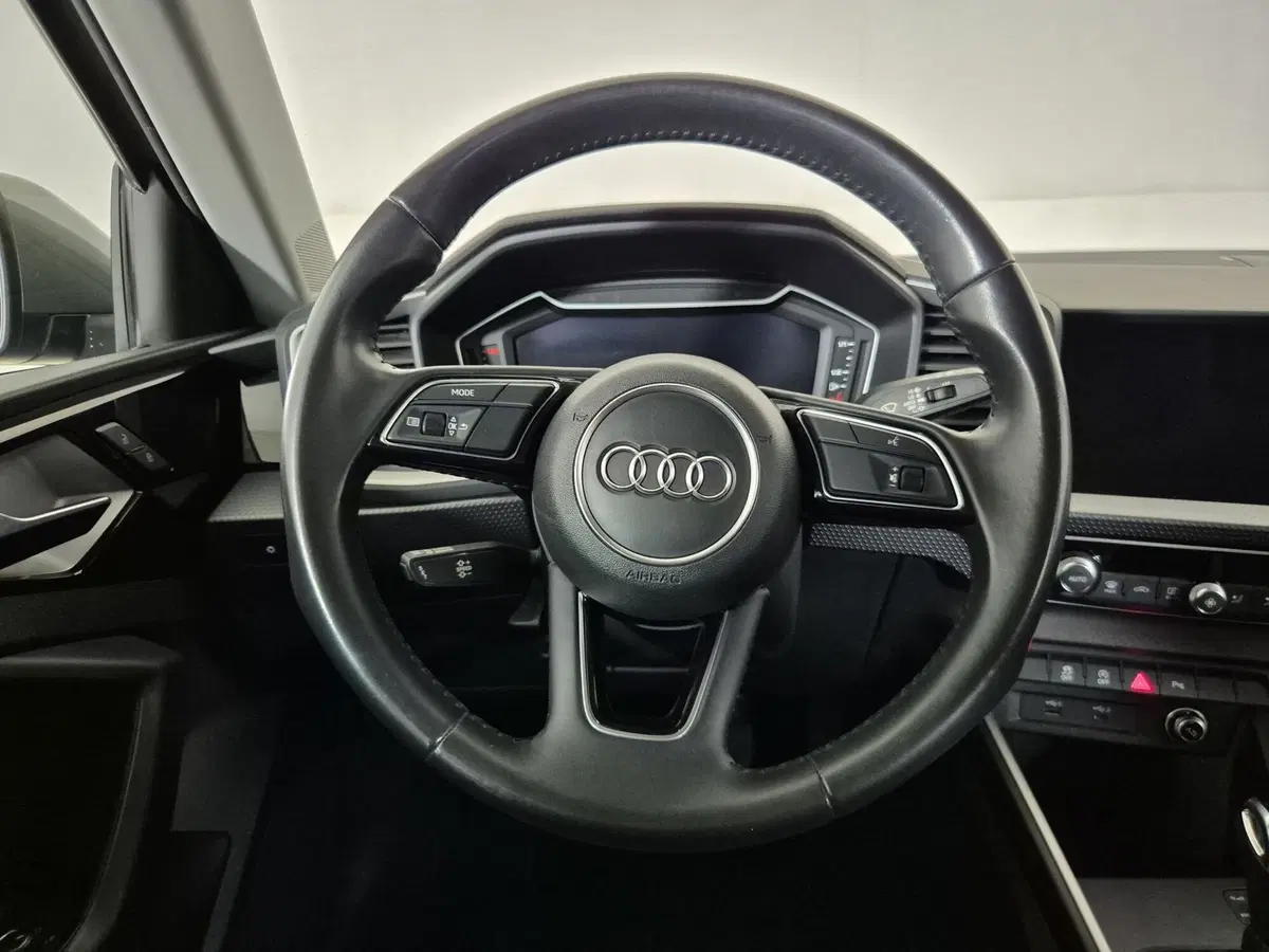 Audi A1 Sportback usata a Torino (9)
