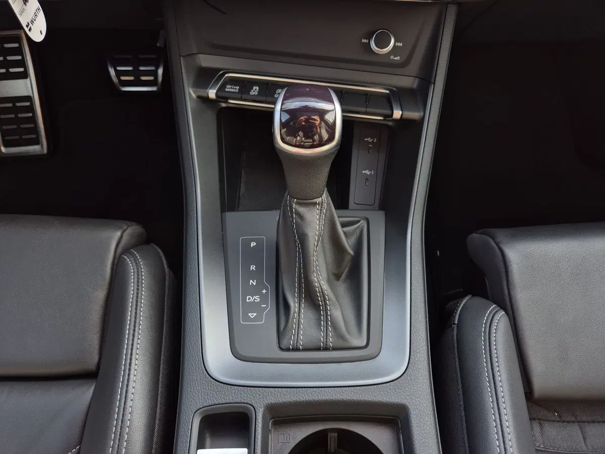 Audi Q3 Sportback usata  (10)