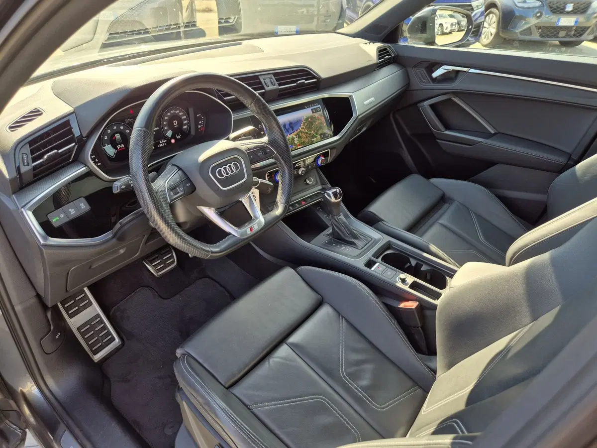 Audi Q3 Sportback usata  (6)