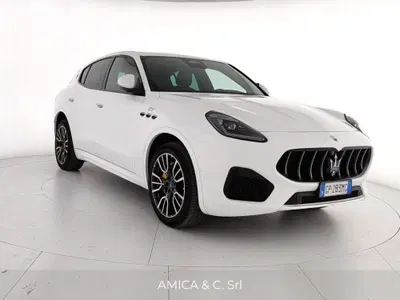Maserati Grecale 2.0 mhev GT 300cv auto del 2023 usata a Caserta
