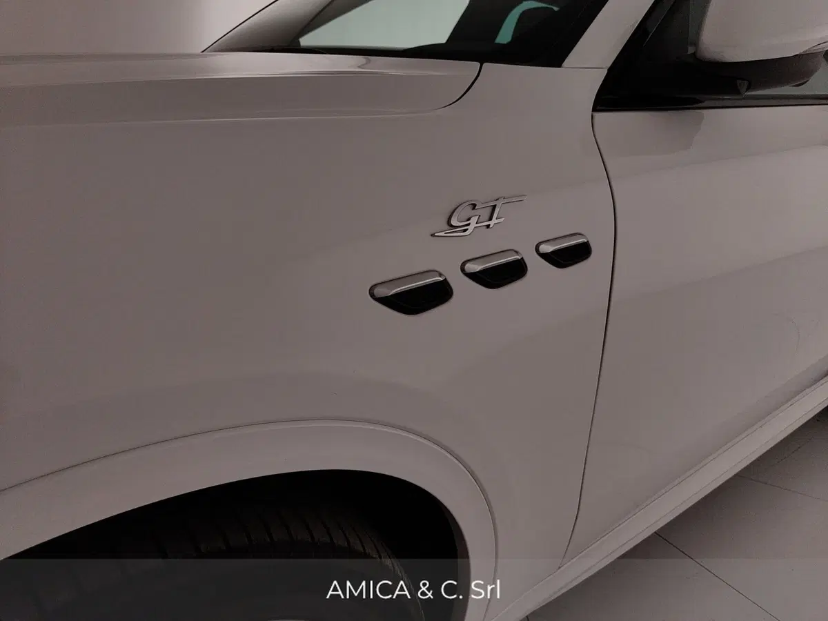 Maserati Grecale usata a Caserta (12)