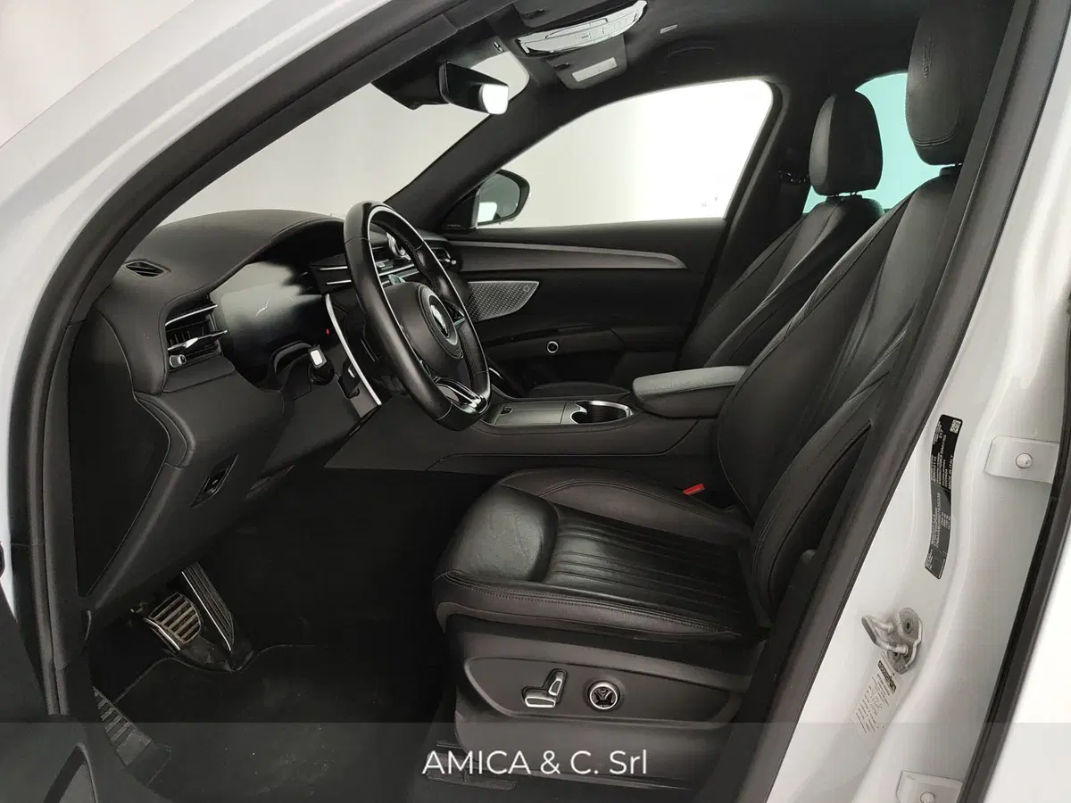 Maserati Grecale usata a Caserta (17)