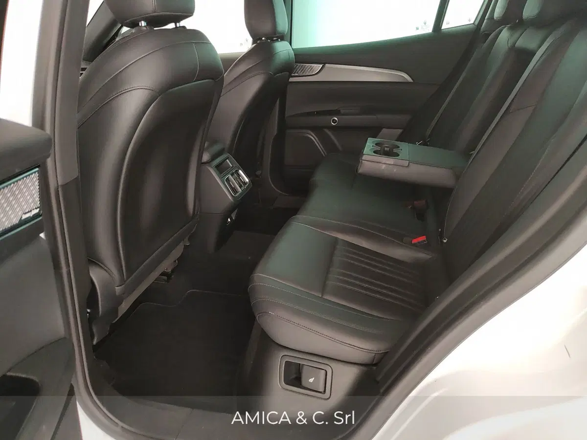 Maserati Grecale usata a Caserta (18)